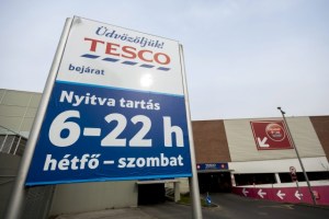 Tesco grocery store in Budapest closed on Sunday (photo: MTI).